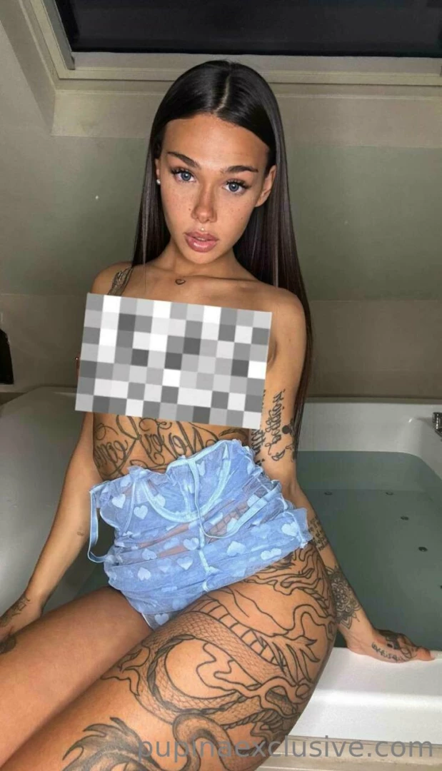 Guardami senza censura sblocca la foto e fammi vedere quanto ti faccio 