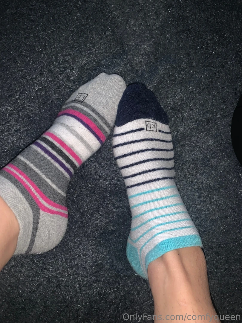 Mismatched sockies 