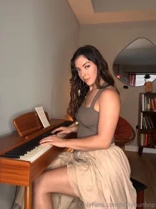 Are you good with your hands well i need someone to teach me how to part 1