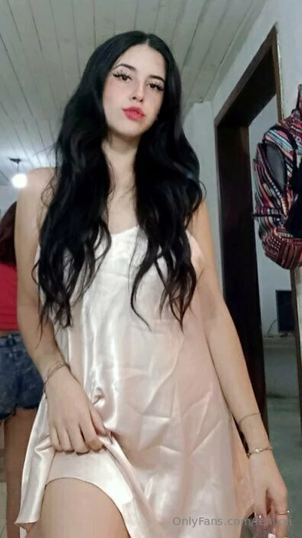 D jame saber que pasa por tu imaginaci n en dm --------- let me know 