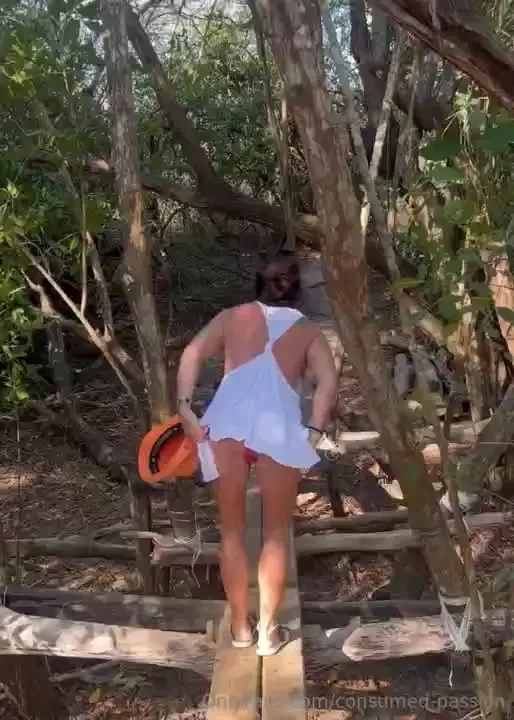 Sun s out buns out happy hump day mi amigos 