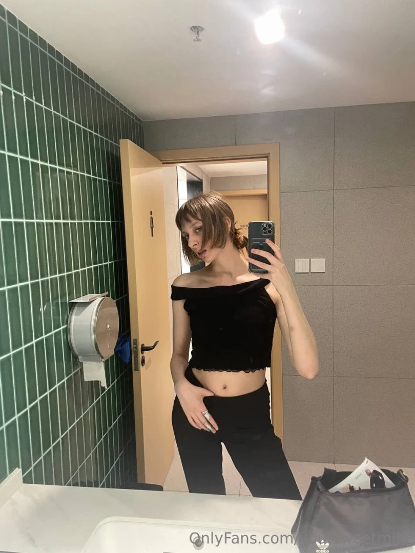 Do i look classy enough to you p 