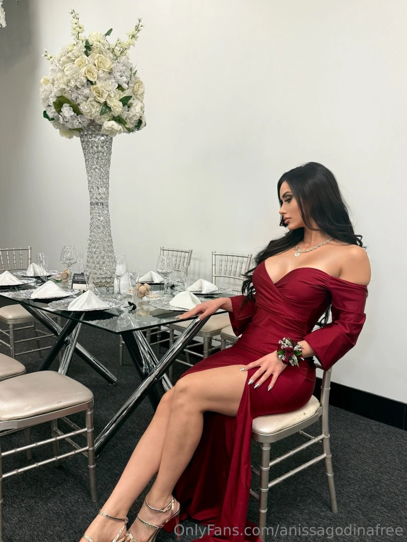 Ready to buy me my friday night dinner send a tip and i ll spoil u 