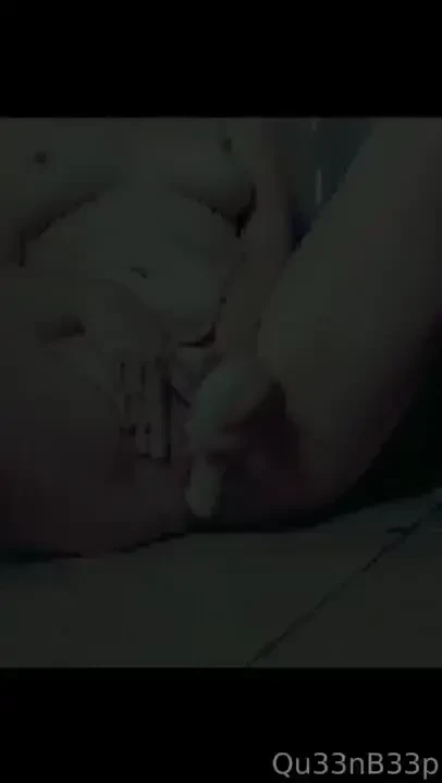 Teaser alert come find the full 4min video on my vip page qu33nb33p 