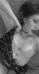 Hi babes what are we doing today message me send tips amp video