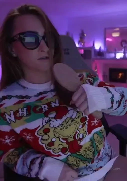 What christmas carol could i be singing 