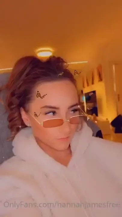 Who s up dm me on my main account - hannahjames710 