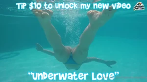 hannahjamesfree - Underwater love i pose and tease you underwater while wearing a tiny 