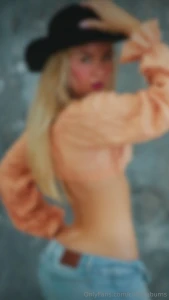 Cowgirl like me ready to see my moves