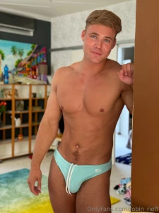 Smiling because i know this bulge is making you weak want a closer