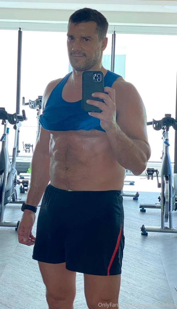 Sweaty saturday sabado sudoroso 