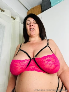 Watch these titties bounce