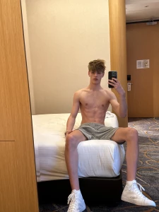 Hiii i want to hear from you what do you feel is missing on my page