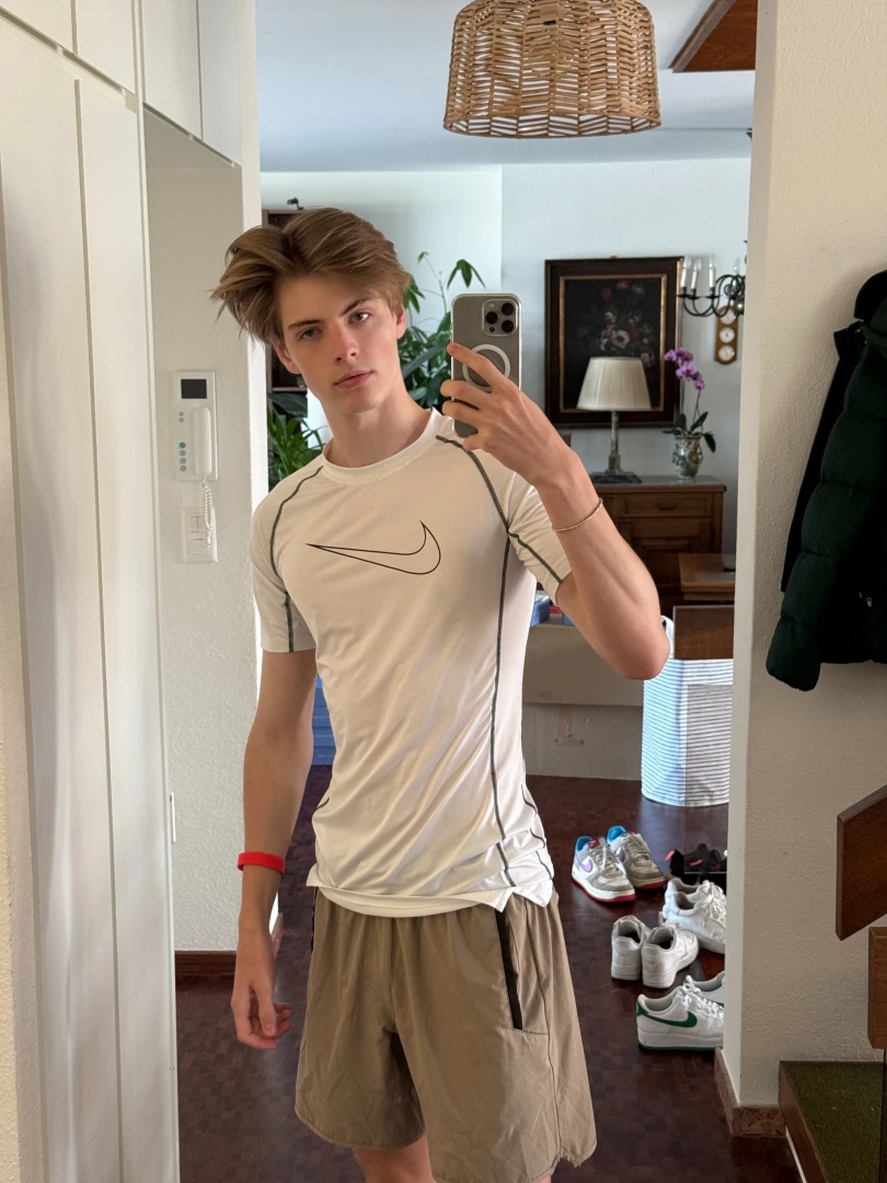 How are you my sweet ones - are you waiting for the stream i ve got 