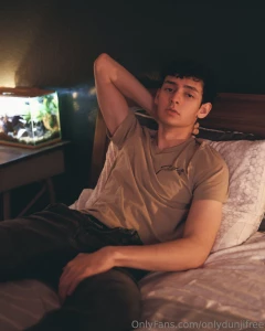 As we talk our sexual tension grows and so do i we start to kiss then part 1