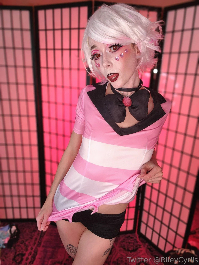 I have a couple more outfits for this one i can t wait to do them for part 1 