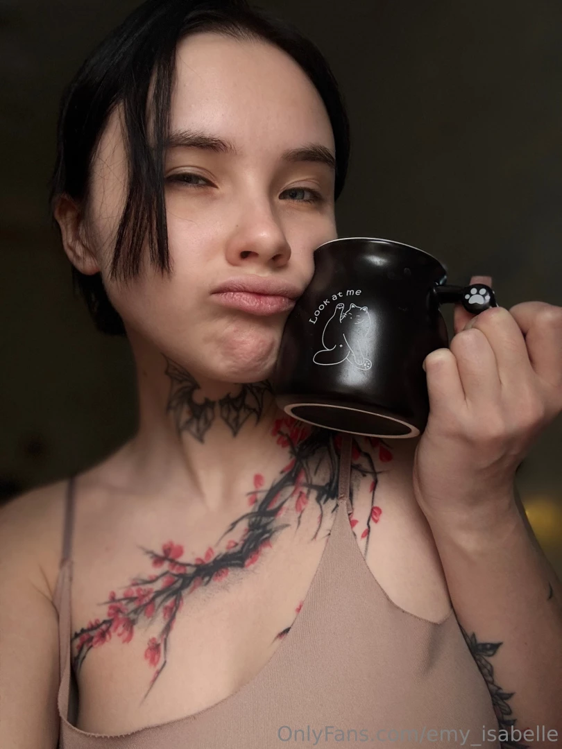 Starting the day with tea and some kitty attitude who can resist this 