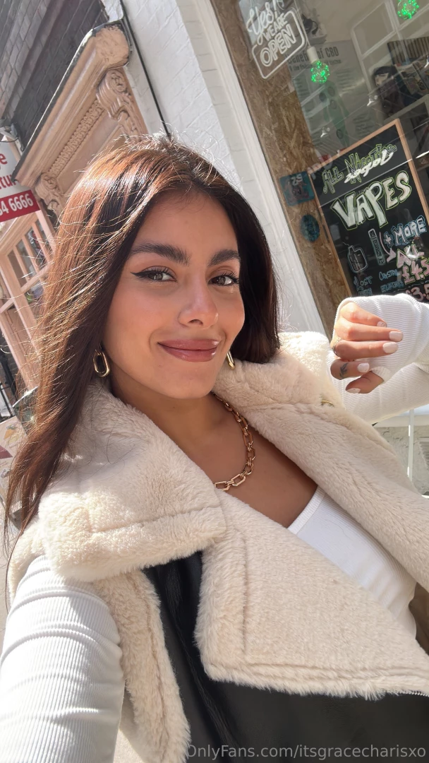 Smiling like i know you re thinking of me part 1 