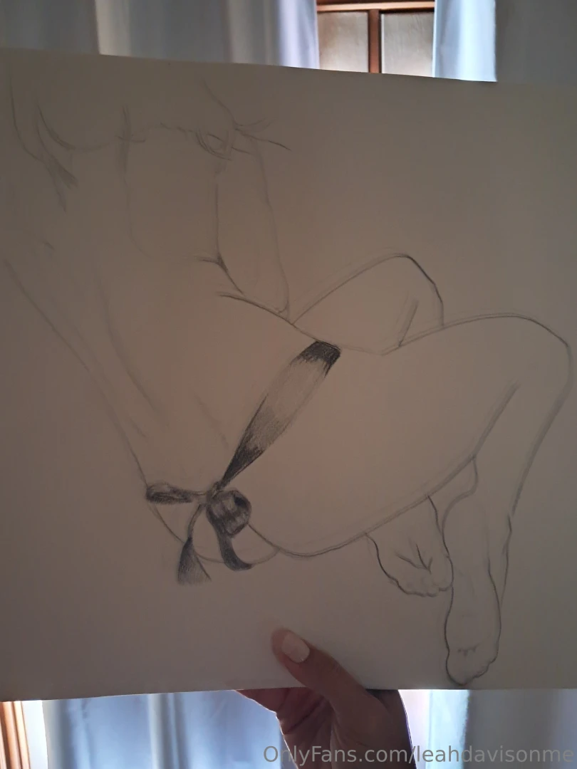 Me as a muse how d he do on those feet 