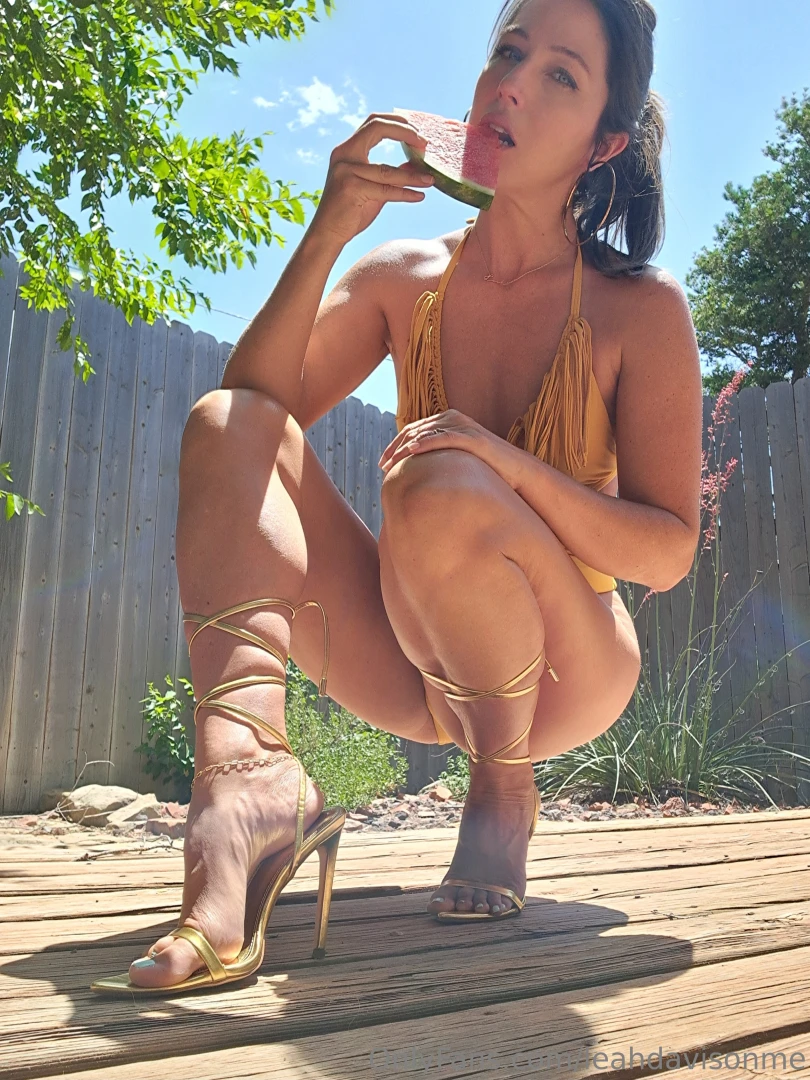 Soooo you wanna know the lie only a few guessed it correctly in fact i 