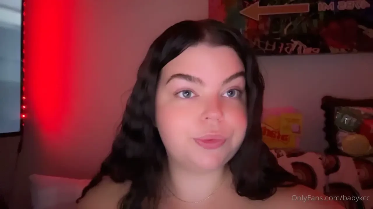 My pretty ass face for your timeline 