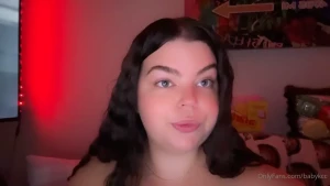 My pretty ass face for your timeline