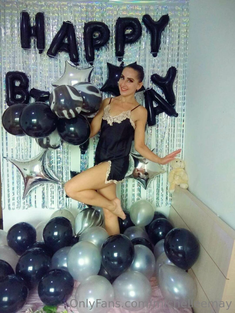 Hey here today is my birthday let s celebrate together i dream of 