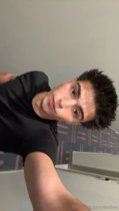 It s christmas who s gonna help me empty my sack