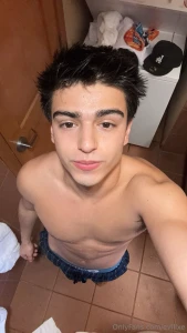 Been snowboarding all day i m so sore who wants to massage me can i