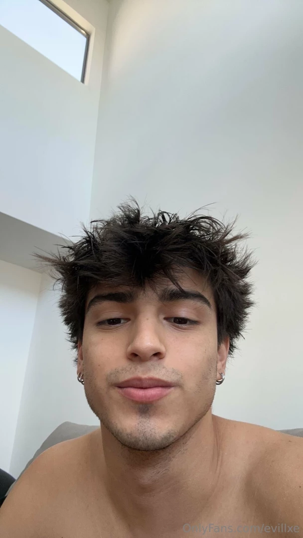 Facial hair 