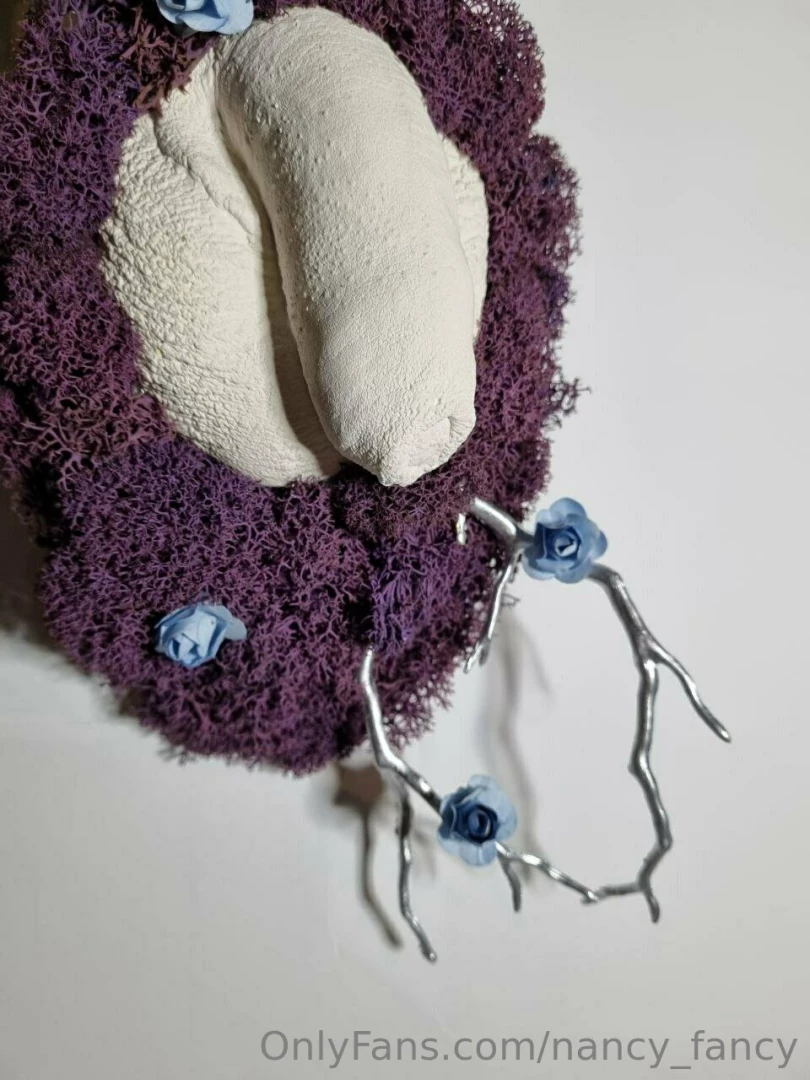 I really like the texture of the skin of the scrotum frozen in plaster part 3 