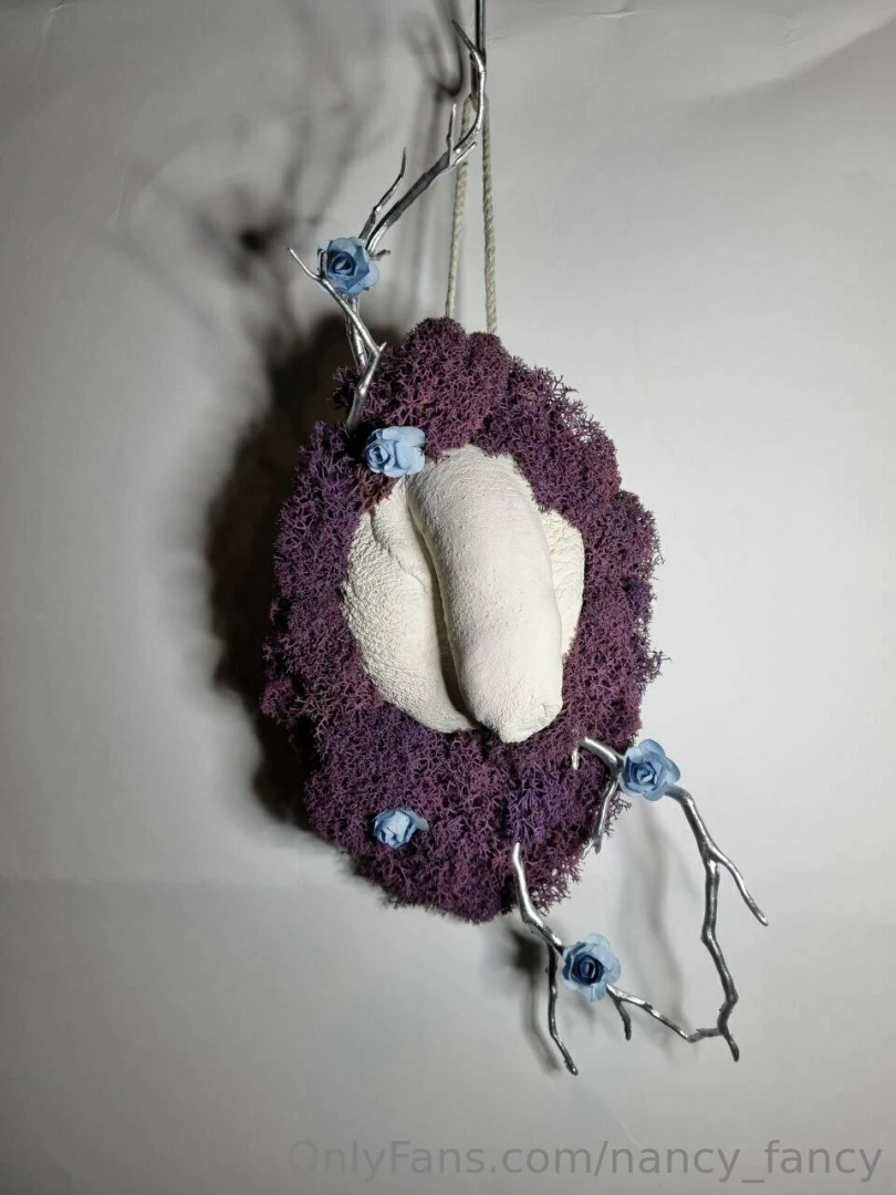 I really like the texture of the skin of the scrotum frozen in plaster part 4 