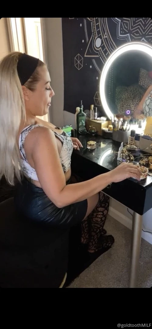 It s milf day end today and get special ahem naughty mommy pics send part 1 