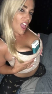 Yummy cigarette titties