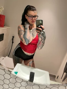 My favorite outfit are definitely boyfriend shorts swipe to see me part 1