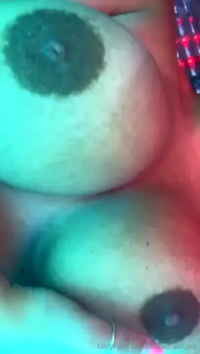 Live from the tanning bed 