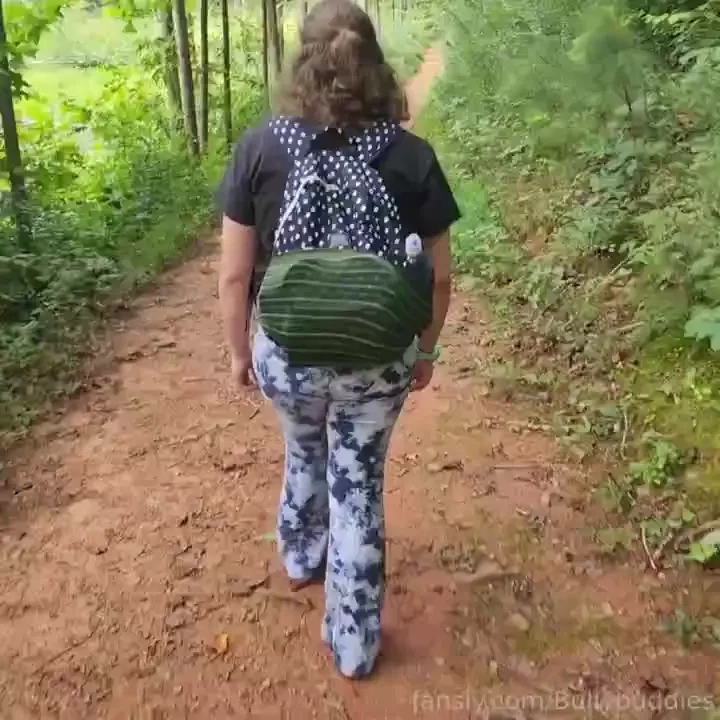 Went on a hike with my friend sassy and it didn t end well for my part 7 