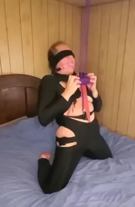 Tried on a new outfit this morning i think it hugs my curves pretty part 4 