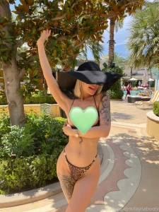 Boy girl discounted met a subscriber in vegas he came up to me and we