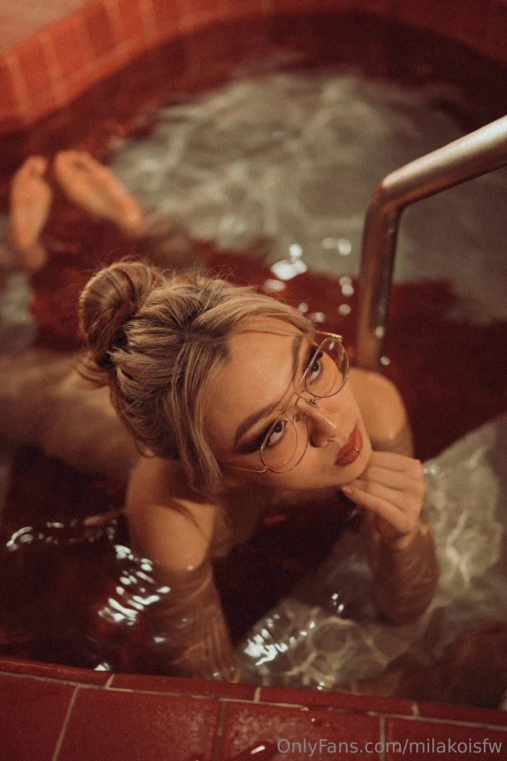 Thinking of a fat bbc in my tight holes 