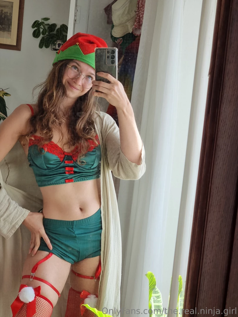 I am a christmas elf this year 