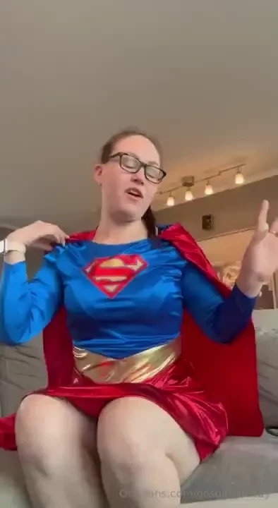Vil du se supergirl pne seg med oppbl sbar buttplugg full video med 