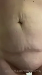 Var hjemme alene s m tte ordne det selv was home alone so had to get part 1