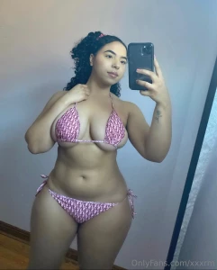 Message me if you wanna purchase this used bikini from me