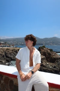 Hey you enjoying the view don t be shy hit my dms and let s talk