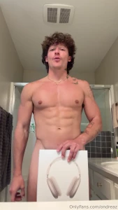 Last day to enter airpod giveaway and get your guaranteed free nudes