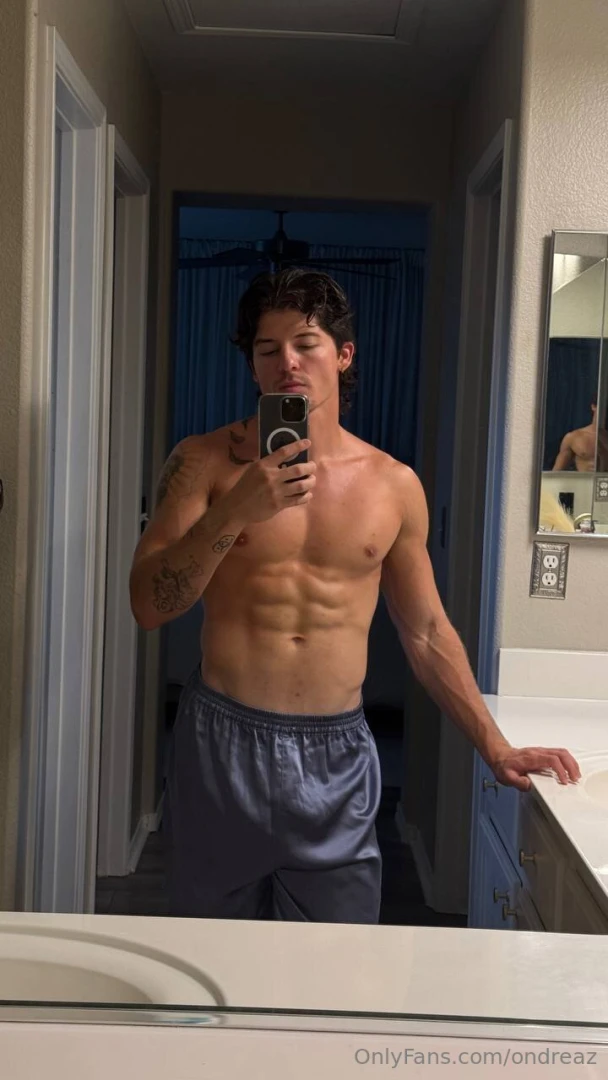 Be real what would you do if you walked in right now 