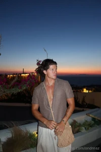 Had to stop and snap a pic are you loving the view or the one in it
