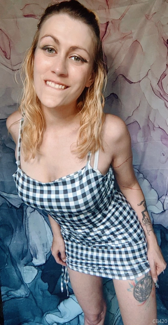 I love this dress but who wants to see me take it off 10 for full set 