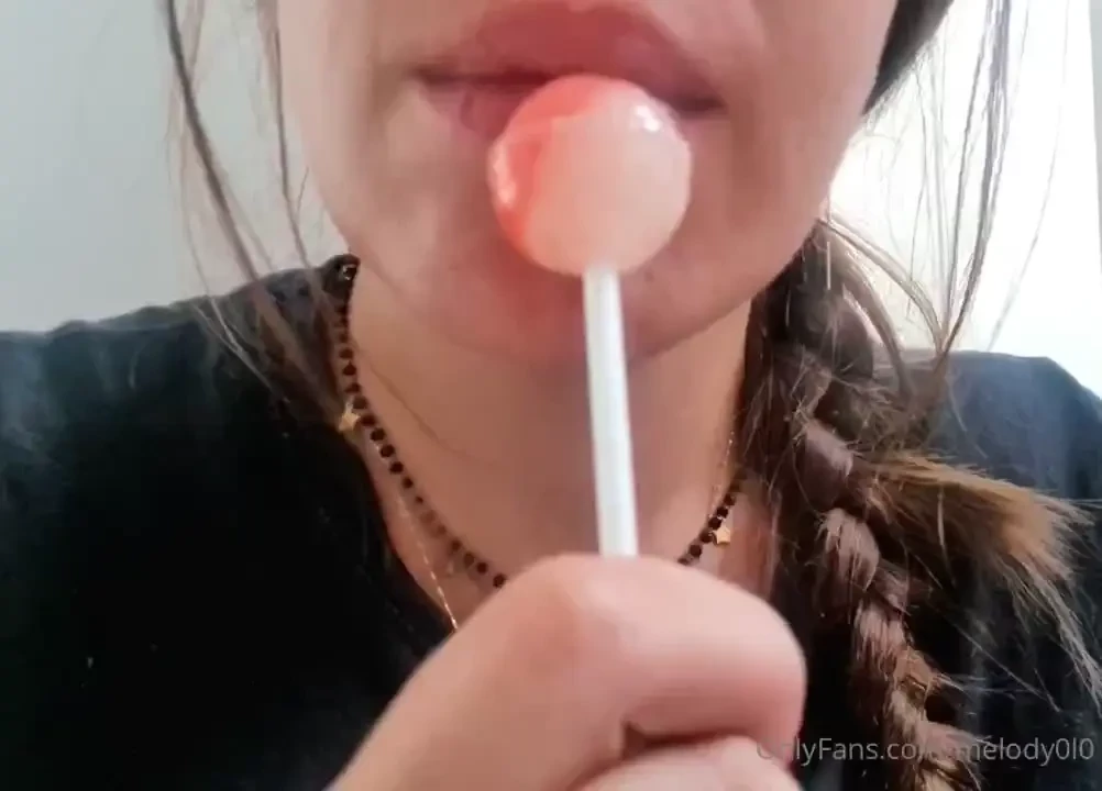 Today i feel like a naughty girl oggi mi sento una monella 